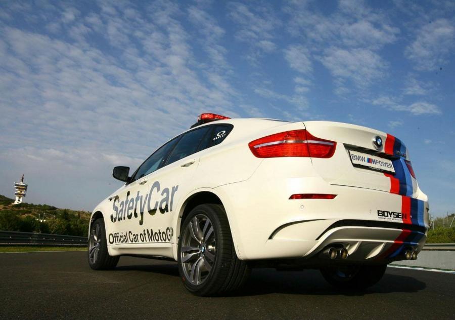  BMW X6 M MotoGP Safety Car 2009 года  (фото 4 из 5)